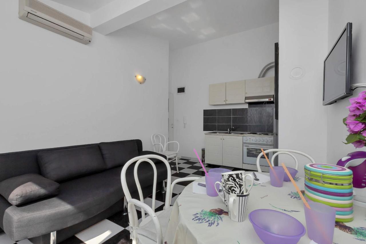 Apartments Vele Makarska Ngoại thất bức ảnh